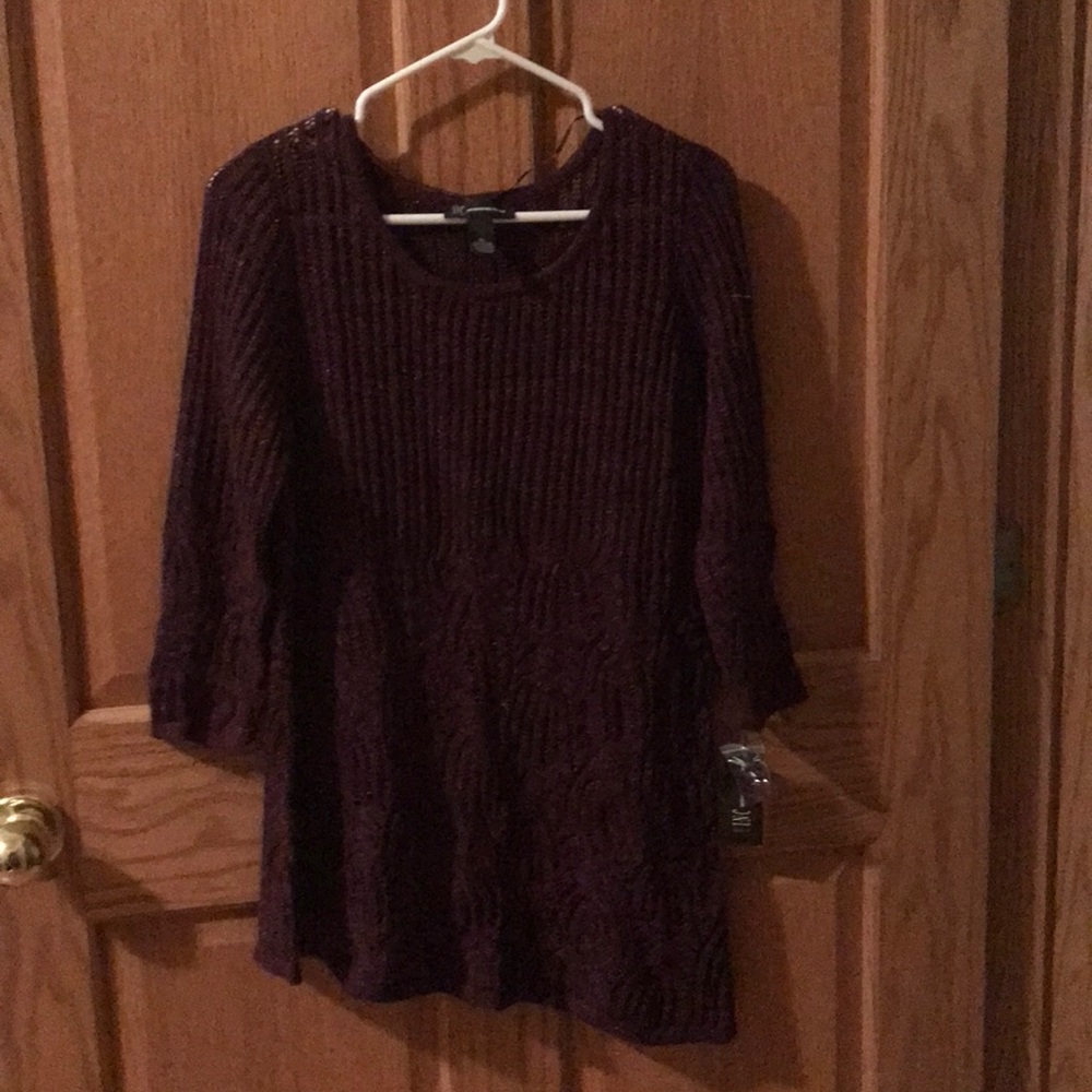 Lightweight burgundy with sparkles sweater